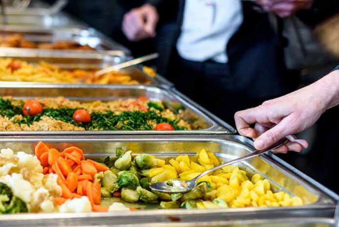 Self-service lidera negócios de alimentação fora do lar